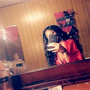 Meet your Posher, Alyssa